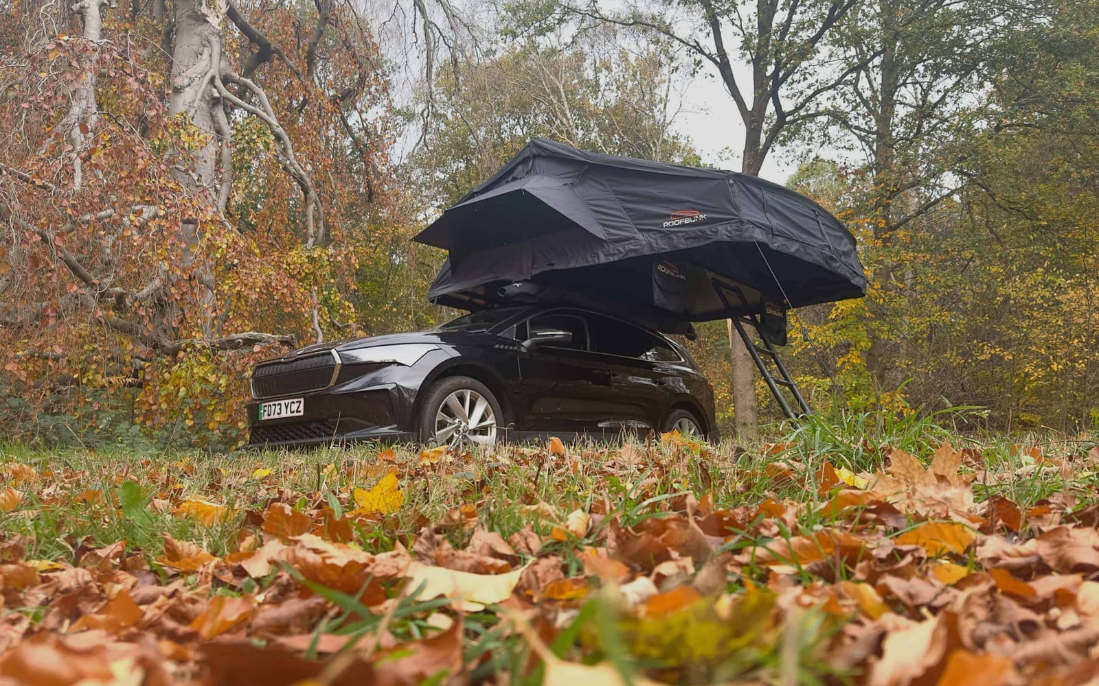 RoofBunk Explorer Super XL rooftop tent