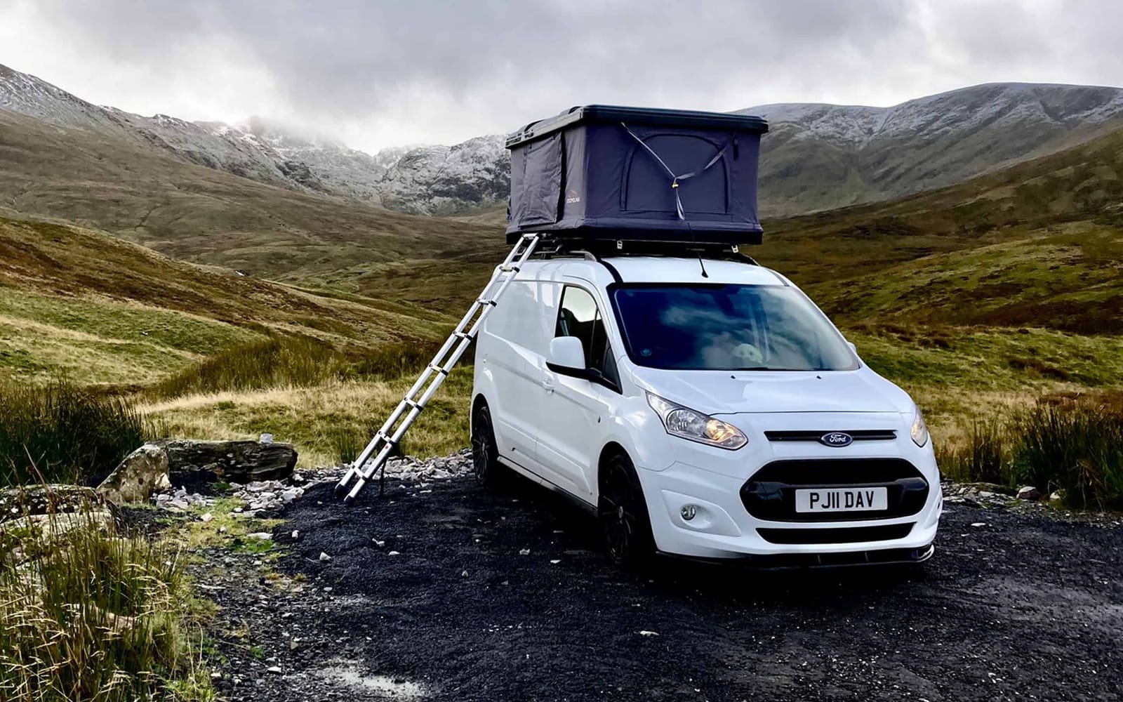 RoofBunk Roamer rooftop tent